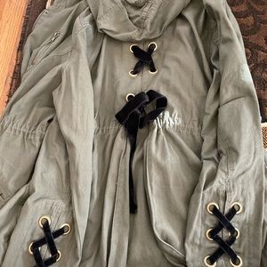 Like new anorak xl jacket